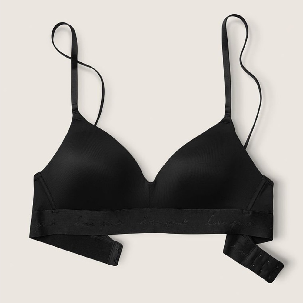 NWT VS PINK wear everywhere wireless bra